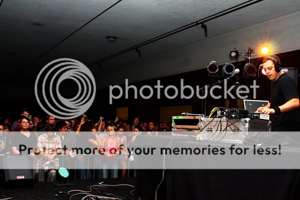 IMAGE: http://i444.photobucket.com/albums/qq163/javig999/IMG_8854.jpg